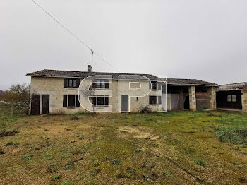 maison à Monts-sur-Guesnes (86)