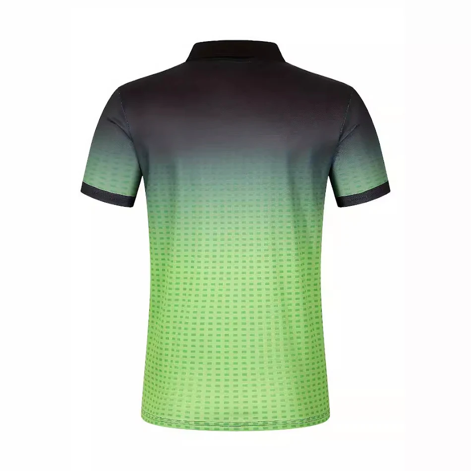 Camisa polo degradado con estampado de puntos para hombre. Elegante y moderna, ideal para un look casual con un toque de sofisticación y comodidad para el día a día.