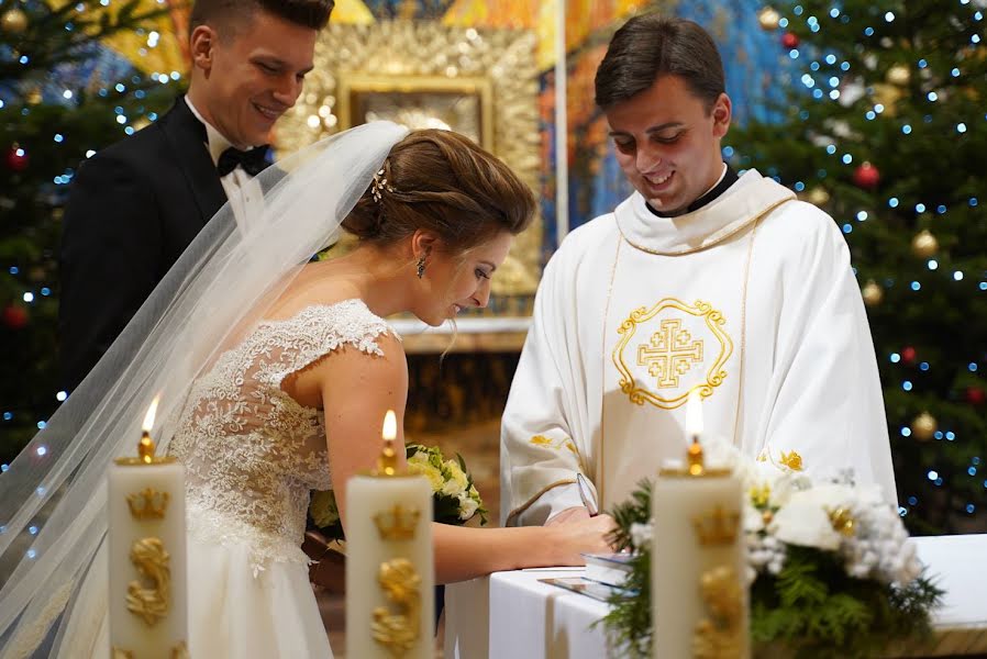 Svadobný fotograf Maciej Fersten (maciejfersten). Fotografia publikovaná 25. februára 2020