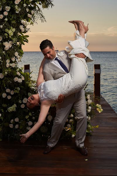 Wedding photographer Carlos Dzib (carlosdfarhiel). Photo of 26 April 2023