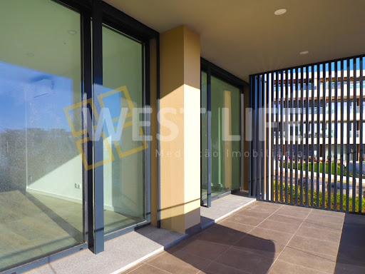 Maison avec piscine et terrasse 2