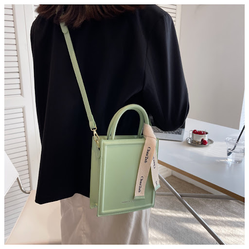 Title 13, Ladies Fashion High-End Messenger Bag Stylish ...
