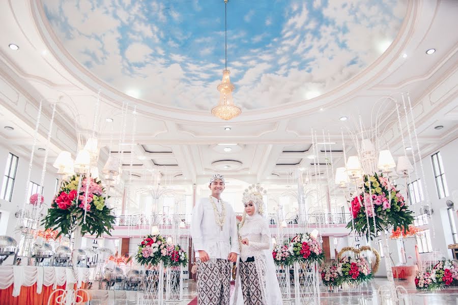 Wedding photographer Denden Syaiful Islam (dendensyaiful). Photo of 4 September 2017