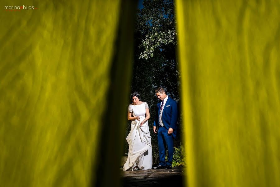 Fotografo di matrimoni Marina Hijos (marinaehijos). Foto del 25 maggio 2023