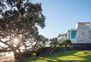 House with pool and garden 9