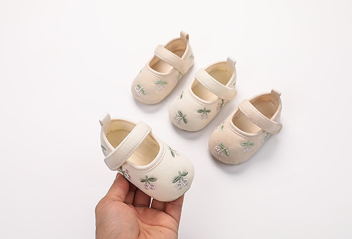 Title 6, Cotton Spring Small Flower Embroidery Babys Sh...