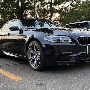 M5 F10