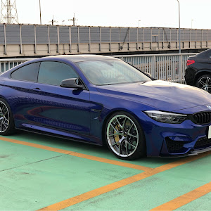 M4 クーペ