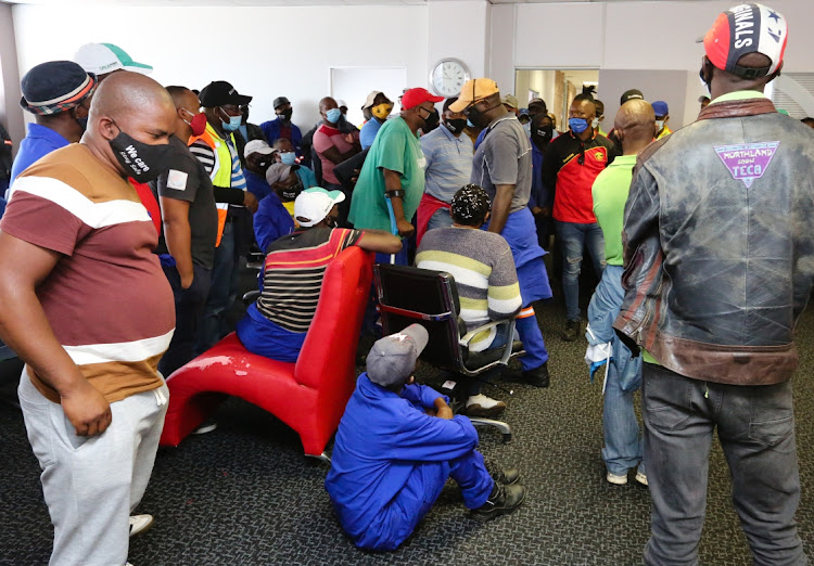 WE WANT DANGER PAY: SA Municipal Workers Union (Samwu) members staged a sit-in at the Nelson Mandela Bay Metro offices in Kwantu Towers on Monday morning over a Covid-19 allowance