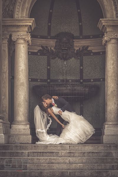 Fotografo di matrimoni Gergely Vas (gregoryiron). Foto del 21 settembre 2015