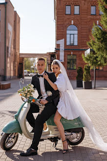 Bryllupsfotograf Yuliya Kustenko (juliakustenko). Bilde av 7 mai 2022