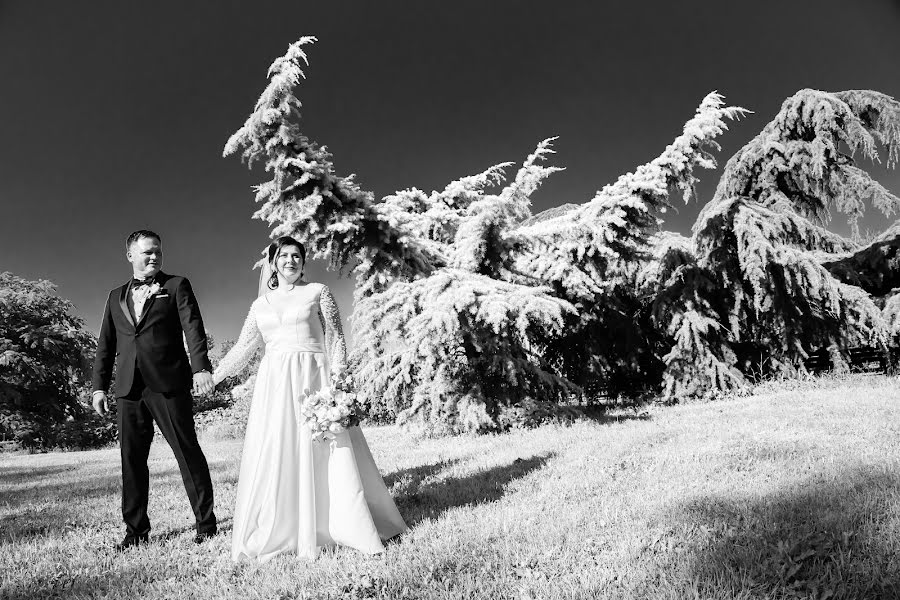 Wedding photographer Rolea Bogdan (roleabogdan). Photo of 23 November 2023