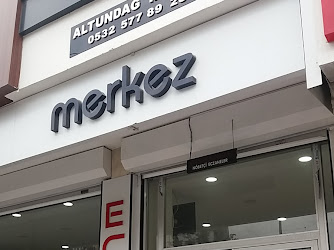 Merkez Eczanesi