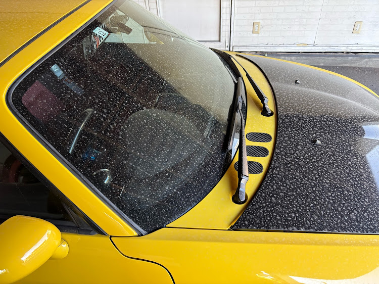 コペンのこんな時期に黄砂が来やがった😡・SIM無しiPhoneはただのカメラ📸・ウォッシャー無しのワイパーは飾り(焼)・明日はよろしくお願いします🎈に関するカスタム事例の投稿画像3枚目