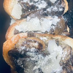 Mushroom Crostini 