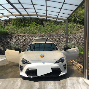 86