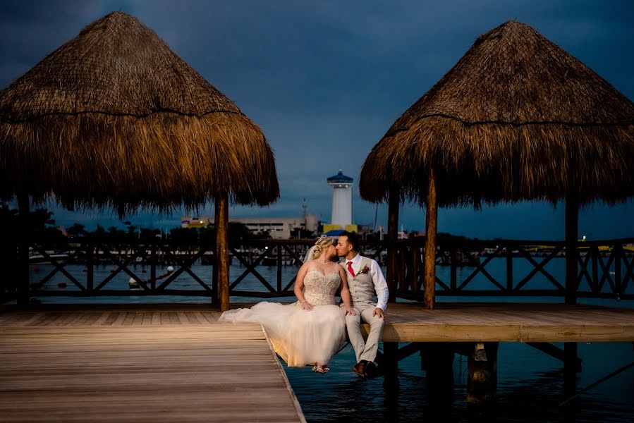 Fotógrafo de casamento Esthela Santamaria (santamaria). Foto de 9 de fevereiro 2021