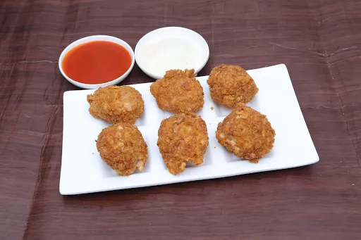 Kurkure Paneer Momos