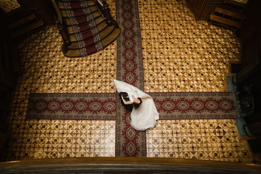 Fotógrafo de casamento Svitlyk Bobik (svitlykbobik). Foto de 26 de março 2020