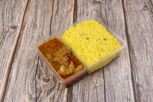 Basanti Pulao With Chicken Kasha Gravy [2 Pieces]