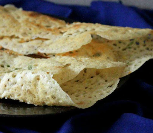 Thengai Rava Plain Dosa+Sambar, Chutney, Coconut Chutney&Gunpowder