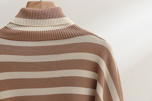 Title 7, Striped Minimalist Knitted Two-piece Womens Su...