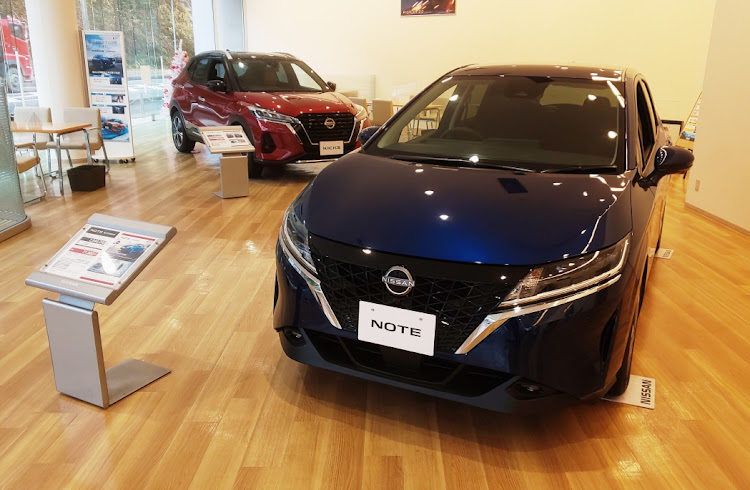 スイフトスポーツの1年半点検・乗っちゃえ⁉️NISSAN・スタッドレスタイヤへ交換・ルークス♪ありがと😉👍️🎶・チームくいだおれ✨に関するカスタム事例の投稿画像5枚目