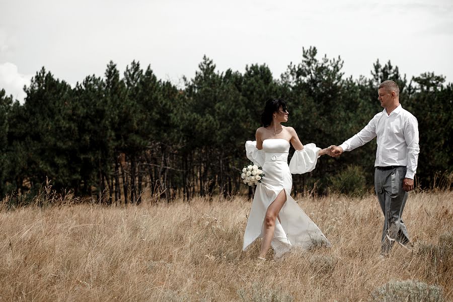 Wedding photographer Olga Rudenko (rudenkoolya). Photo of 16 February 2023