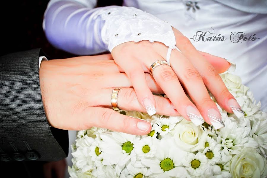 Fotografo di matrimoni Katalin Fekete (katasfoto). Foto del 3 marzo 2019