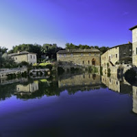 Riflessi di acqua calda di 