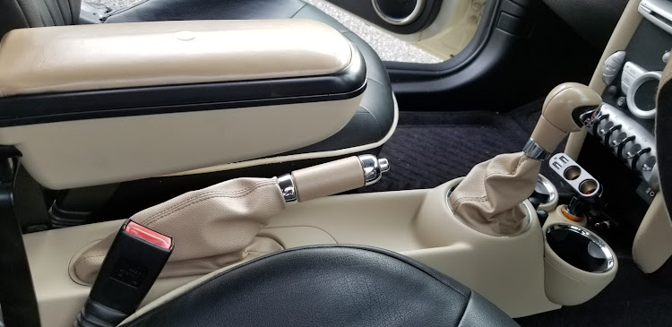 ミニクーパーSのミニクーパーS・内装カスタム・内装塗装・BMW MINI・MINI 内装塗装に関するカスタム事例の投稿画像14枚目