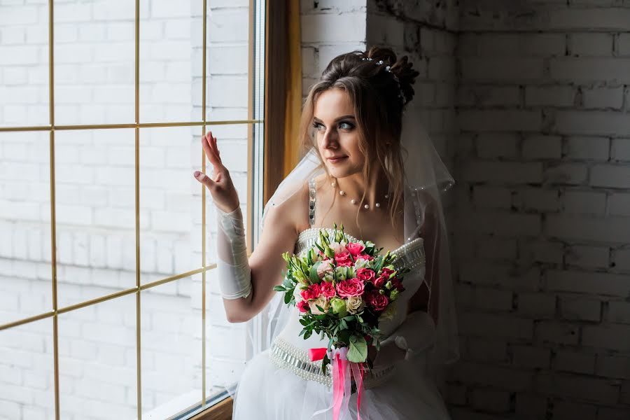 Fotógrafo de casamento Anya Volkova (anna19). Foto de 18 de fevereiro 2020