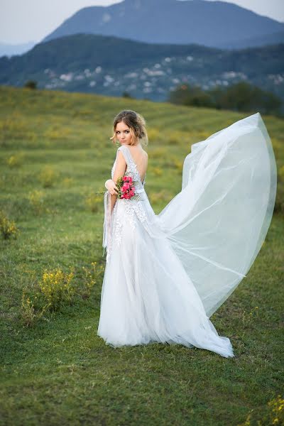 Fotografo di matrimoni Alesya Osipova (osipovphoto). Foto del 22 settembre 2017