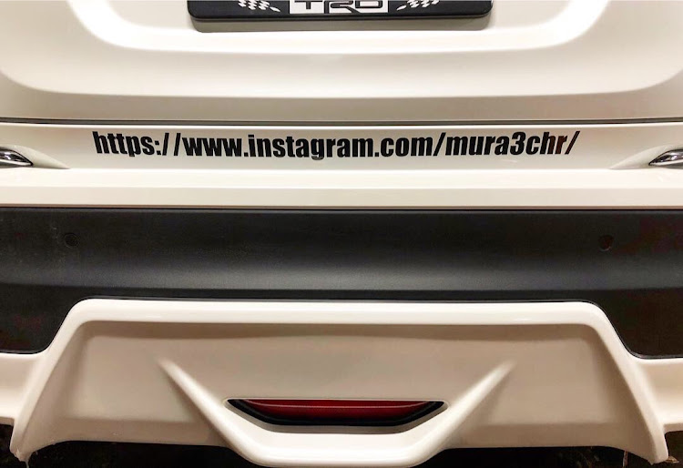C-HRのステッカー作成・url ステッカーに関するカスタム事例の投稿画像1枚目