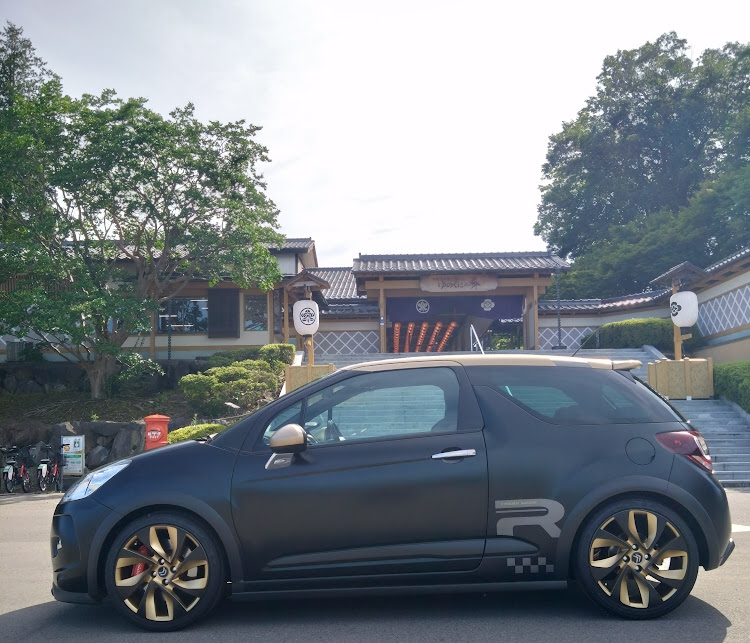DS3の７月もよろしくお願いいたします・ちょっとお出かけ・本日の昼食！(^-^)/に関するカスタム事例の投稿画像1枚目