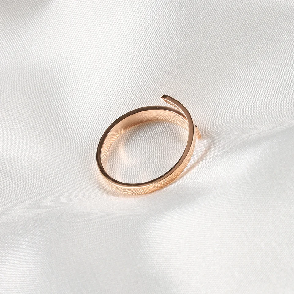 Title 7, Bague Design Niche Minimaliste, Texture Irregul...