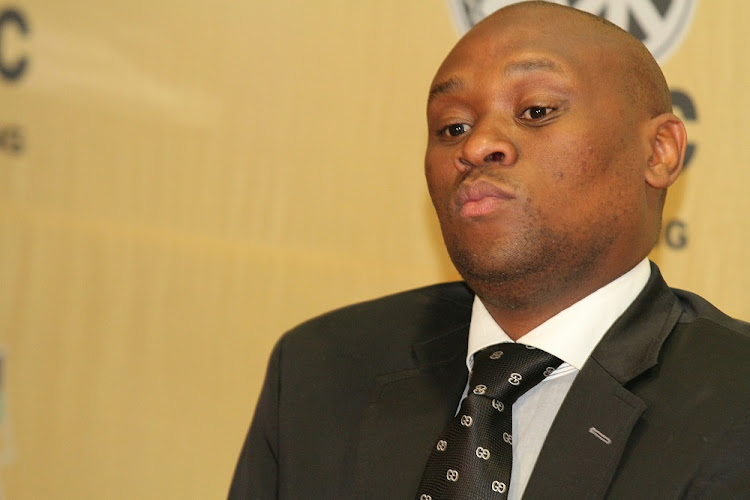 ANC Tshwane regional chairperson Kgosi Maepa wants a special council meeting to be held to deal with the removal of DA leadership.