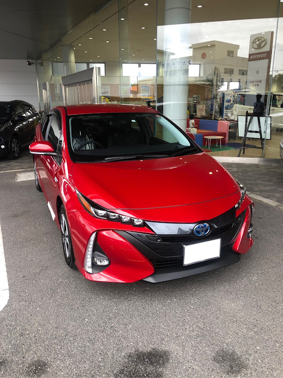 プリウスPHVの納車に関するカスタム事例の投稿画像1枚目