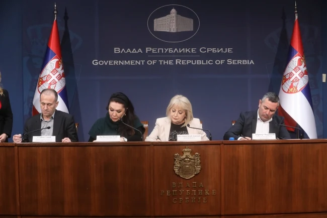 Đukić Dejanović i tri reprezentativna sindikata u obrazovanju potpisali kolektivni ugovor