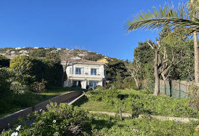 Seaside villa with garden and terrace 13