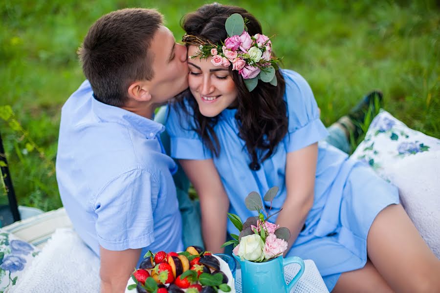 Fotógrafo de casamento Darina Limarenko (andriyanova). Foto de 26 de agosto 2016