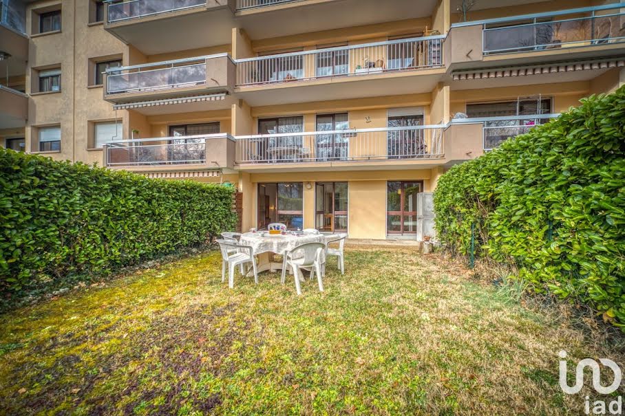 Vente appartement 2 pièces 52 m² à Echirolles (38130), 135 000 €