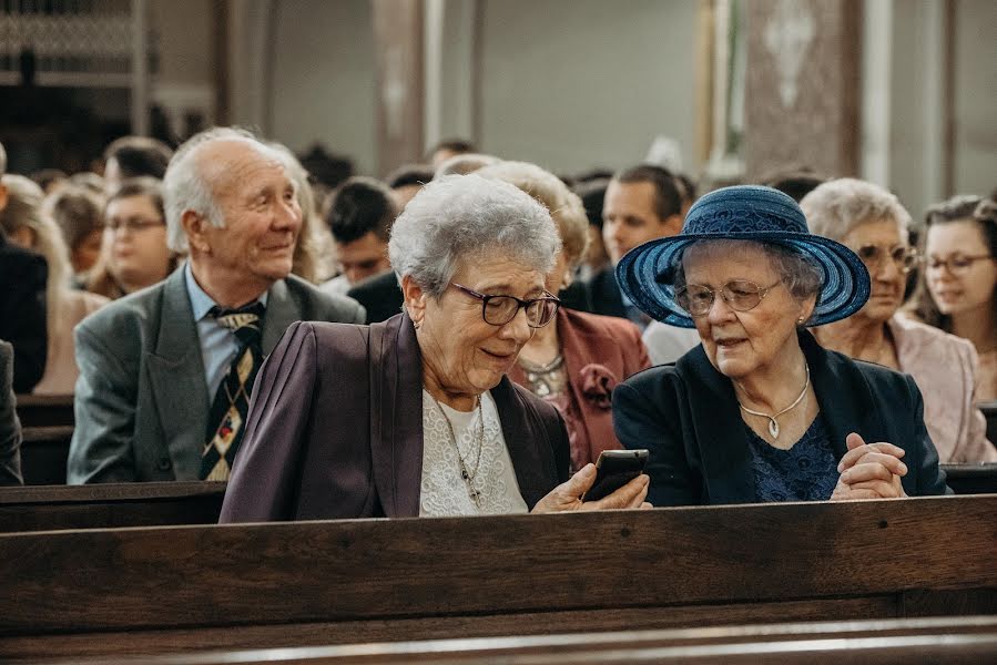 Fotografo di matrimoni Magdi Urbán (urbanmagdi). Foto del 17 febbraio 2020