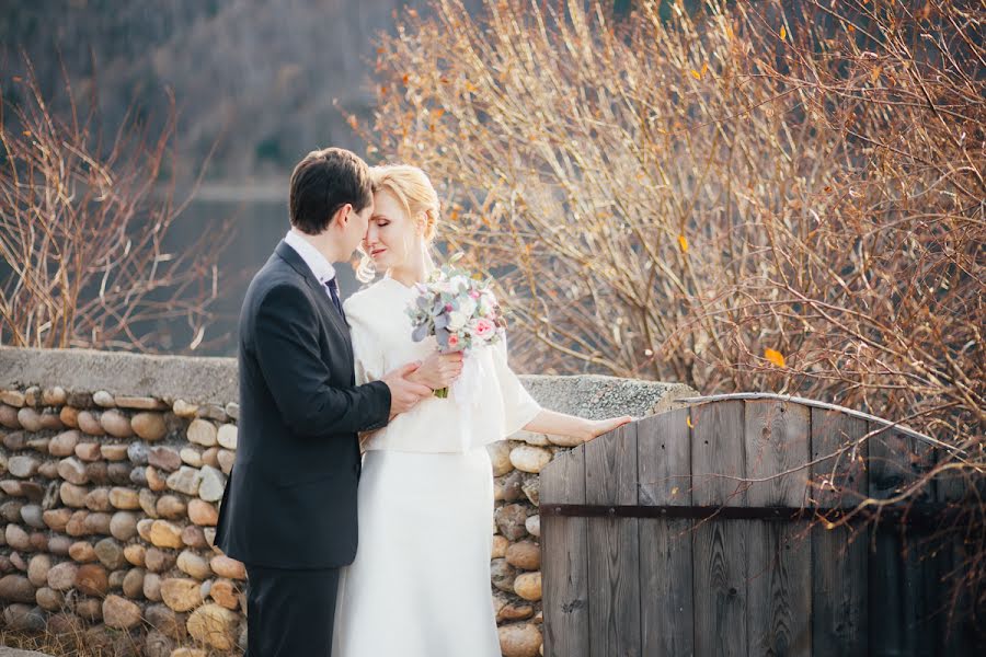 Wedding photographer Irina Seliverstova (waterlillly). Photo of 23 October 2015