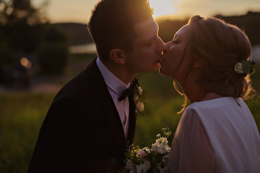 Fotógrafo de casamento Liliya Fadeeva (lilifadeeva). Foto de 22 de agosto 2017