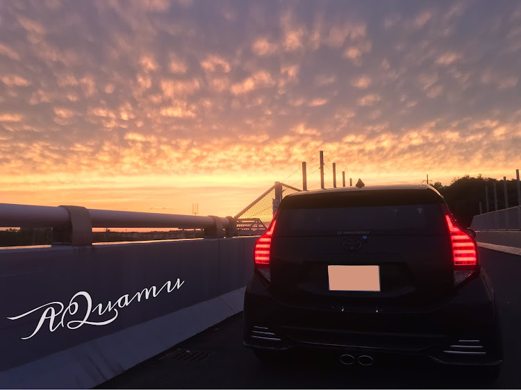 アクアのtwo-k魂・夕焼けと愛車・かわいい相棒・ブラックボディ・いつもの場所に関するカスタム事例の投稿画像1枚目