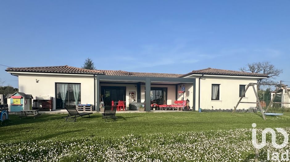 Vente maison 5 pièces 143 m² à Prignac-et-Marcamps (33710), 395 000 €