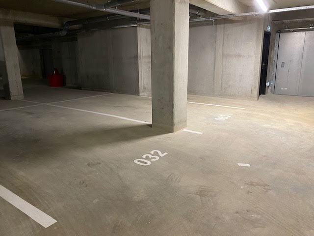 Vente parking  12 m² à Bordeaux (33000), 27 460 €
