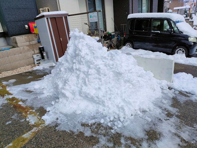 アテンザワゴンの雪・洗車できず⤵︎に関するカスタム事例の投稿画像2枚目