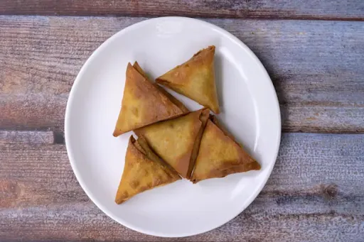 Chicken Samosa (5 Pcs)